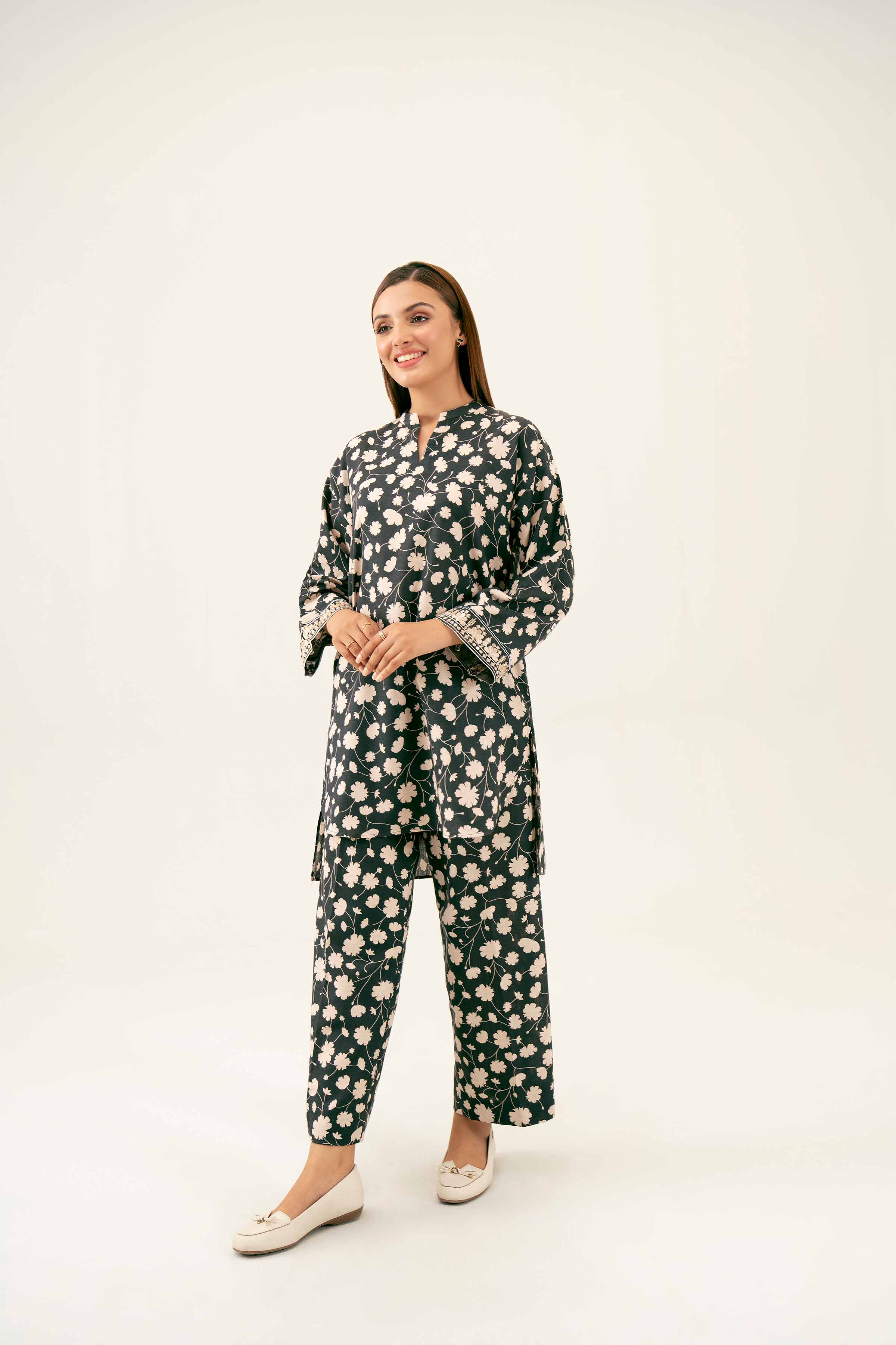2 Piece - Printed Embroidered Suit - PW24-271