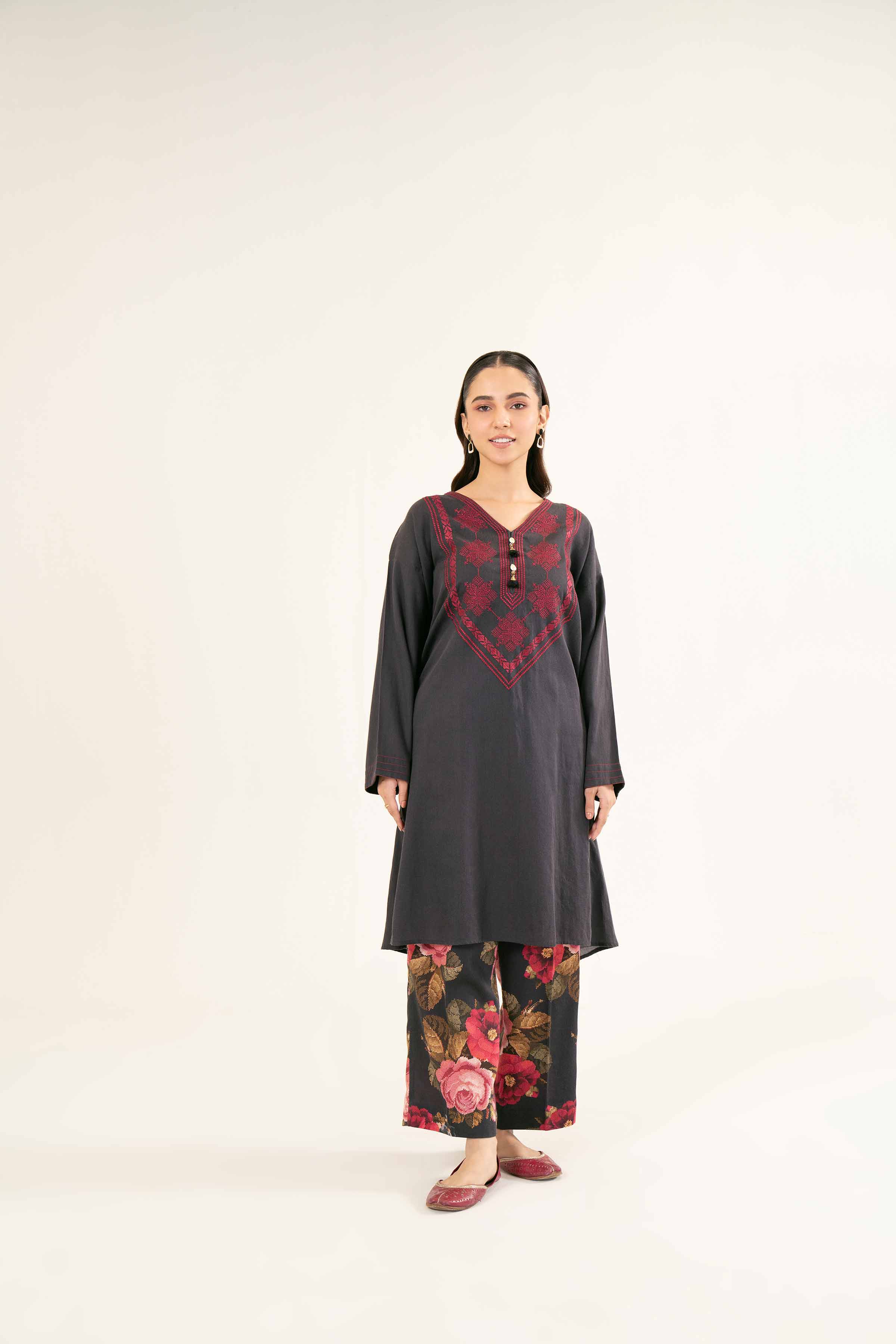 2 Piece - Printed Embroidered Suit - PW24-401
