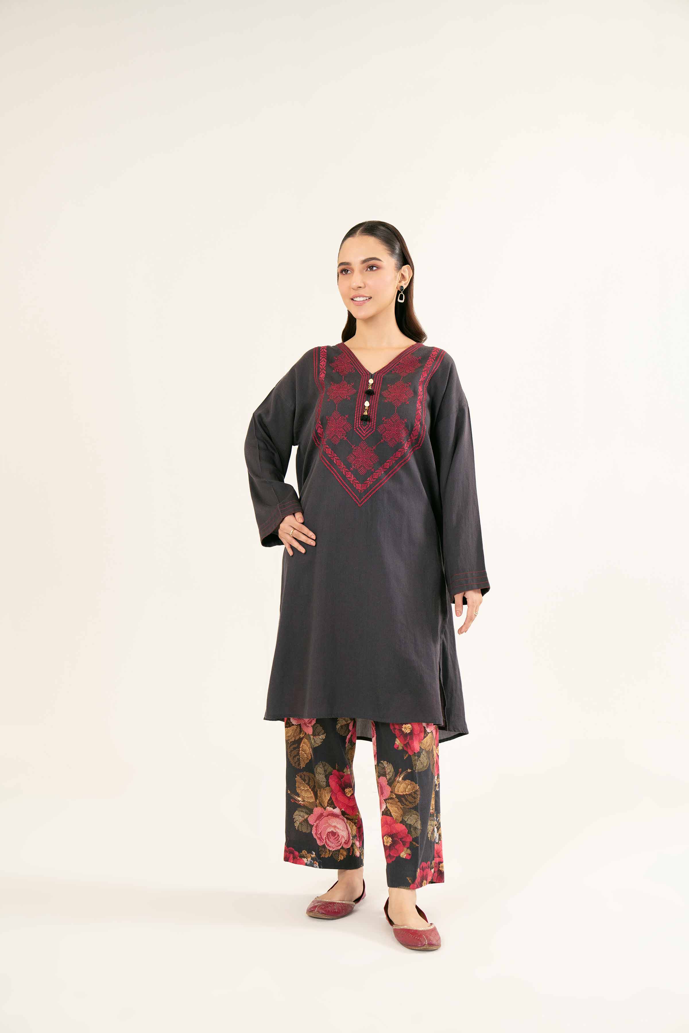 2 Piece - Printed Embroidered Suit - PW24-401