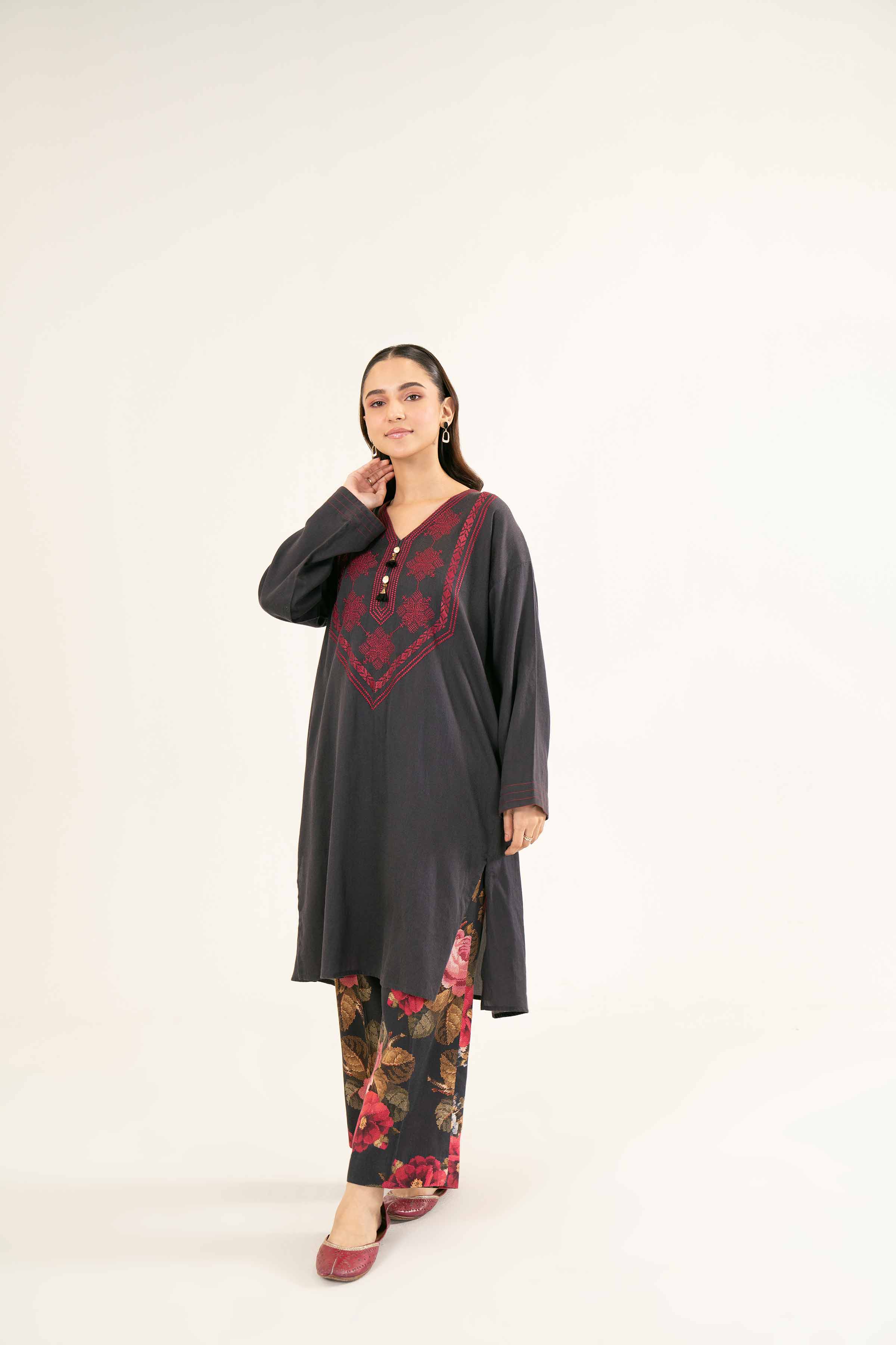 2 Piece - Printed Embroidered Suit - PW24-401