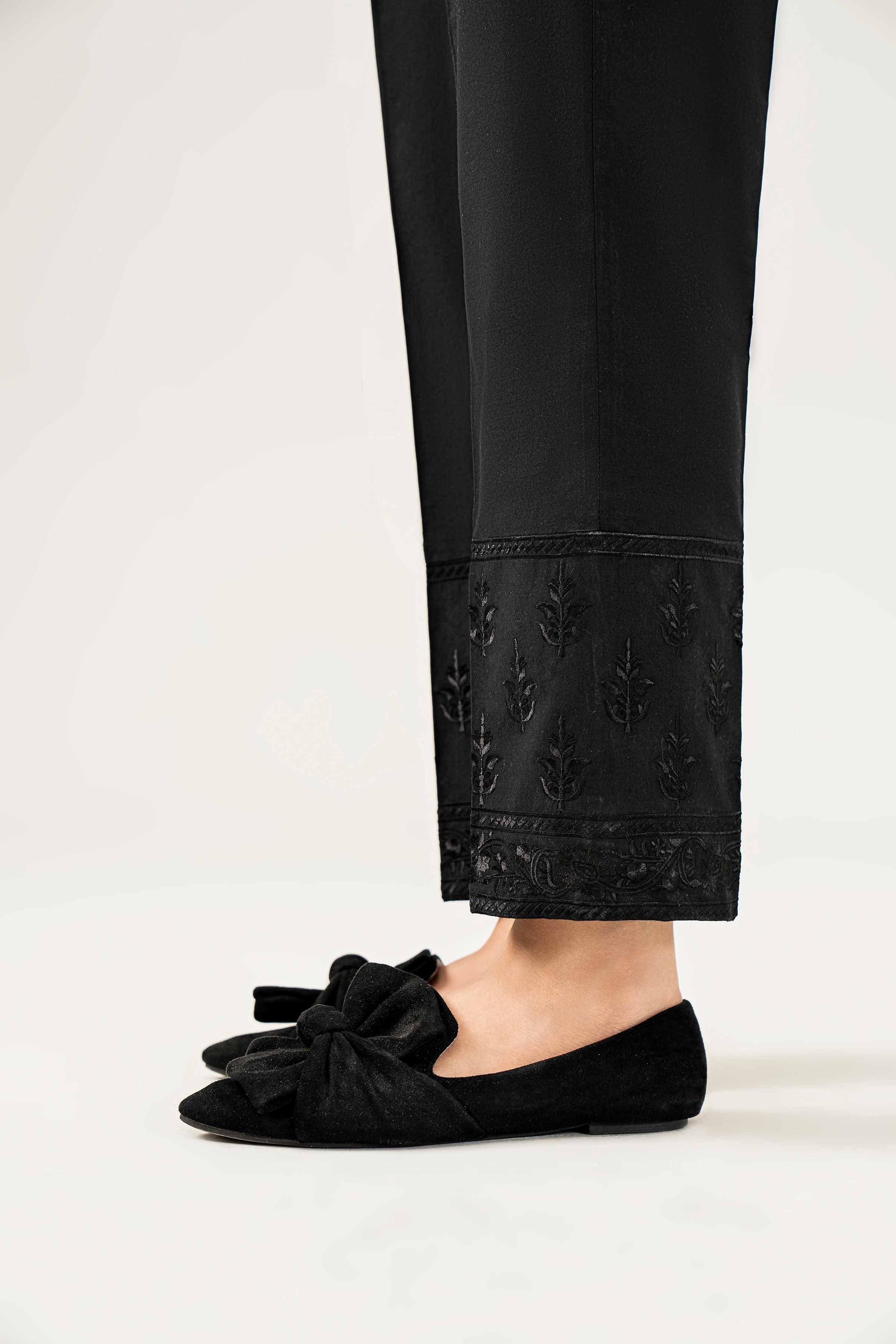 Embroidered Trousers - PW24-78