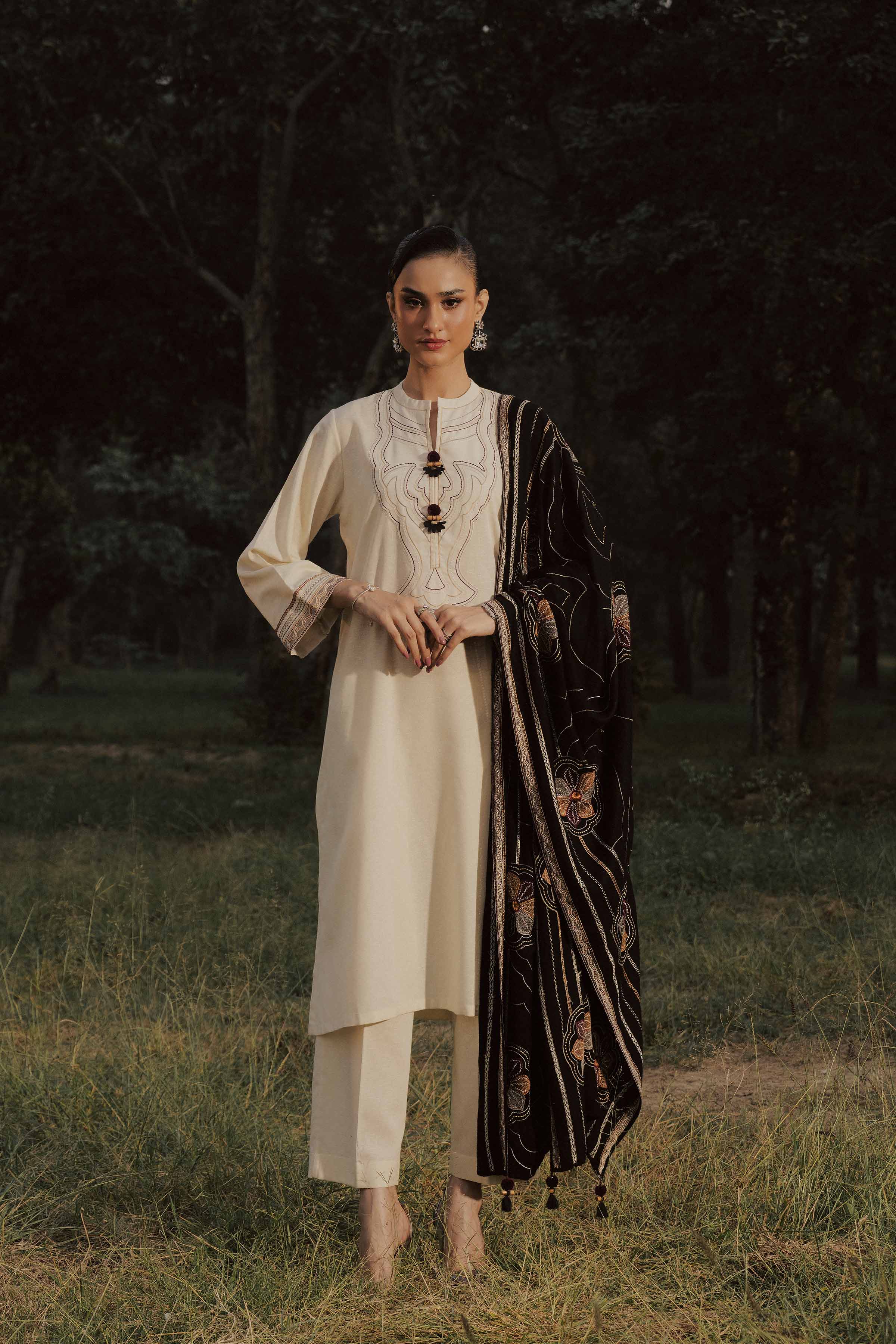 3 Piece - Embroidered Suit - PW25-442