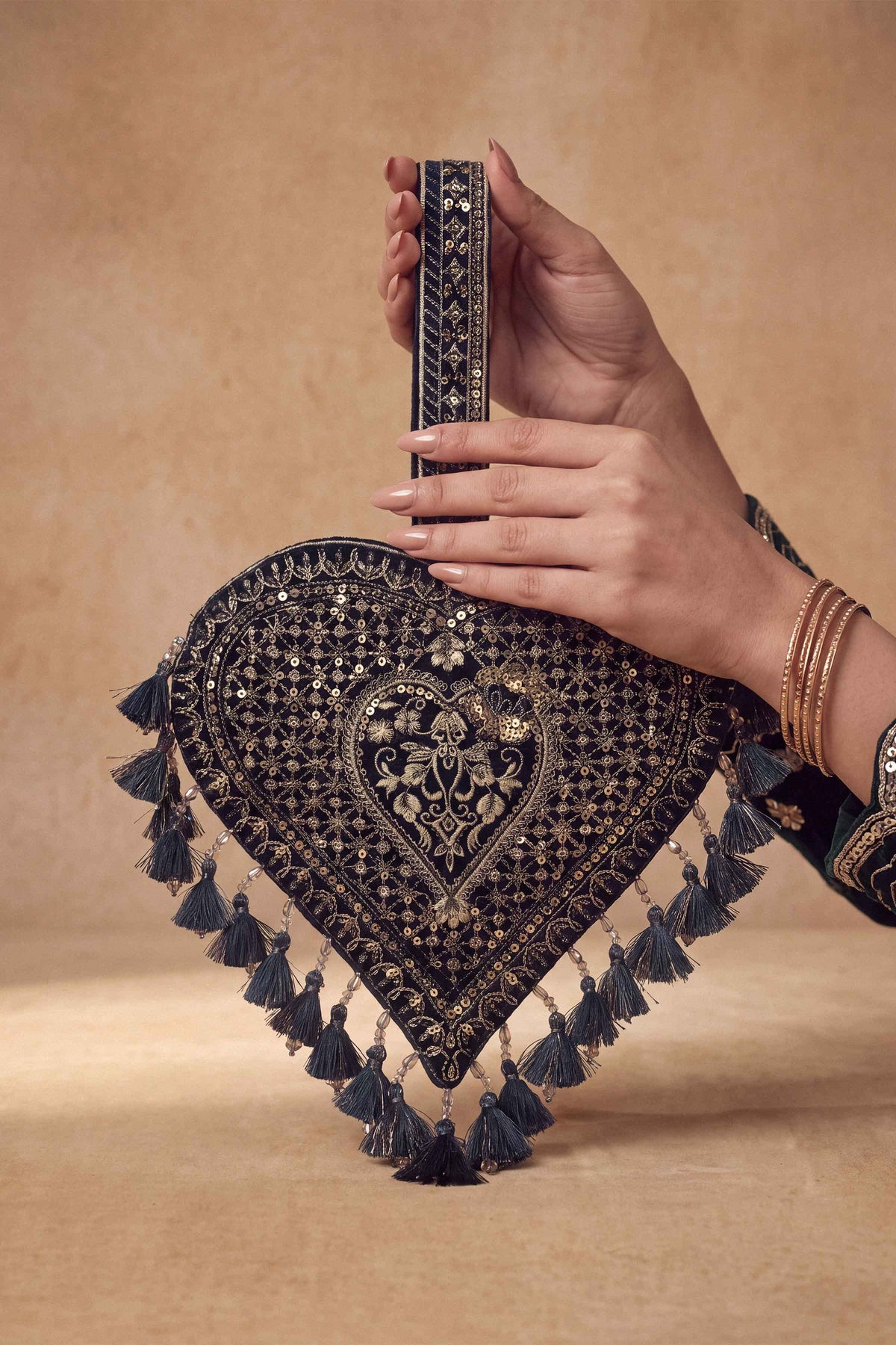 Embroidered Pouch - ST1PE-LUXE26WV2-11  for Women - Pret Collection | Nishat | Shop Online