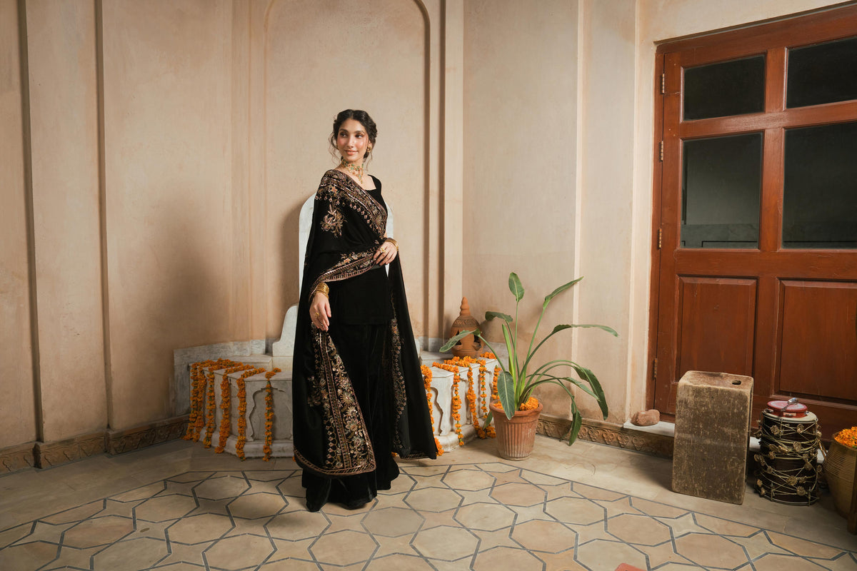 Embroidered Shawl - ST1SE-LUXE26WV1-1  for Women - Pret Collection | Nishat | Shop Online
