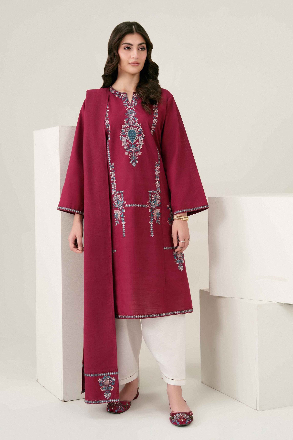 2 PIECE - EMBROIDERED SUIT - ST2SDE-PRET26WV1-5 for Women - Pret Collection | Nishat | Shop Online