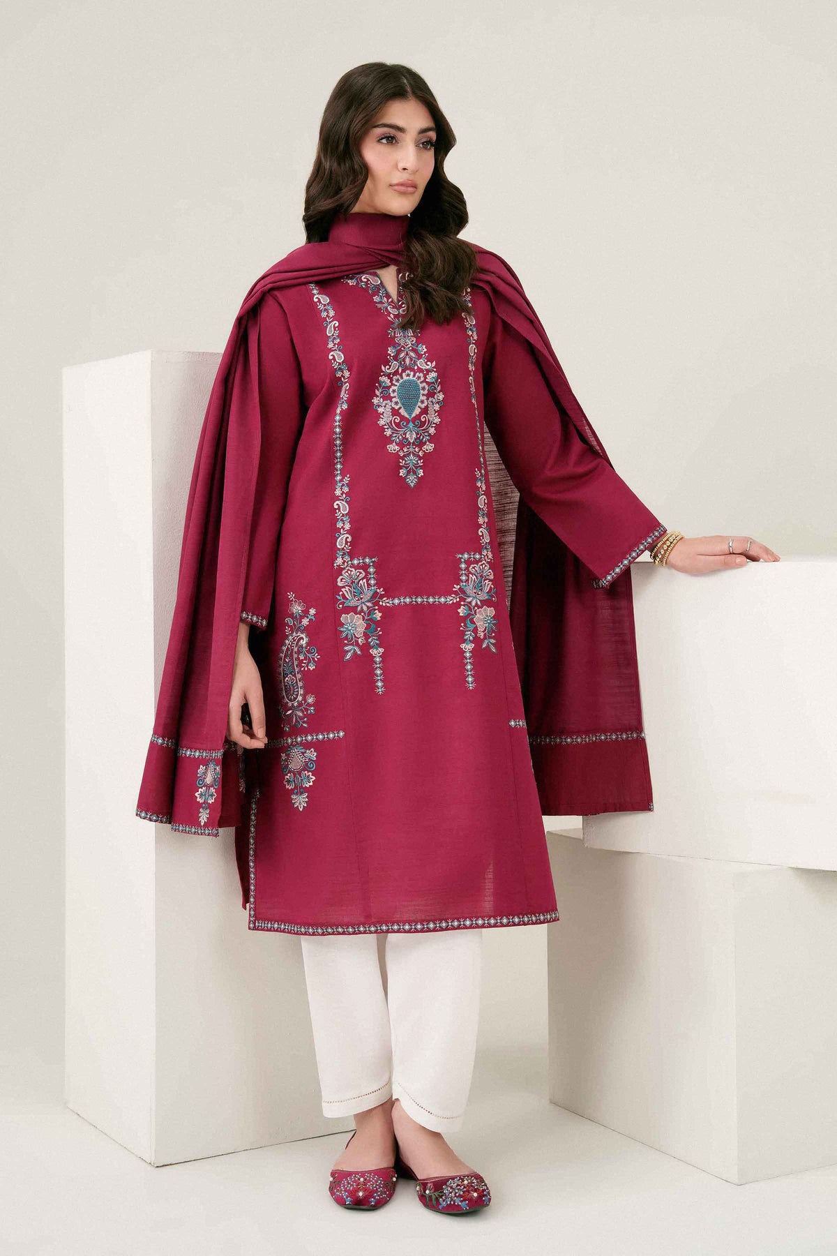 2 PIECE - EMBROIDERED SUIT - ST2SDE-PRET26WV1-5 for Women - Pret Collection | Nishat | Shop Online
