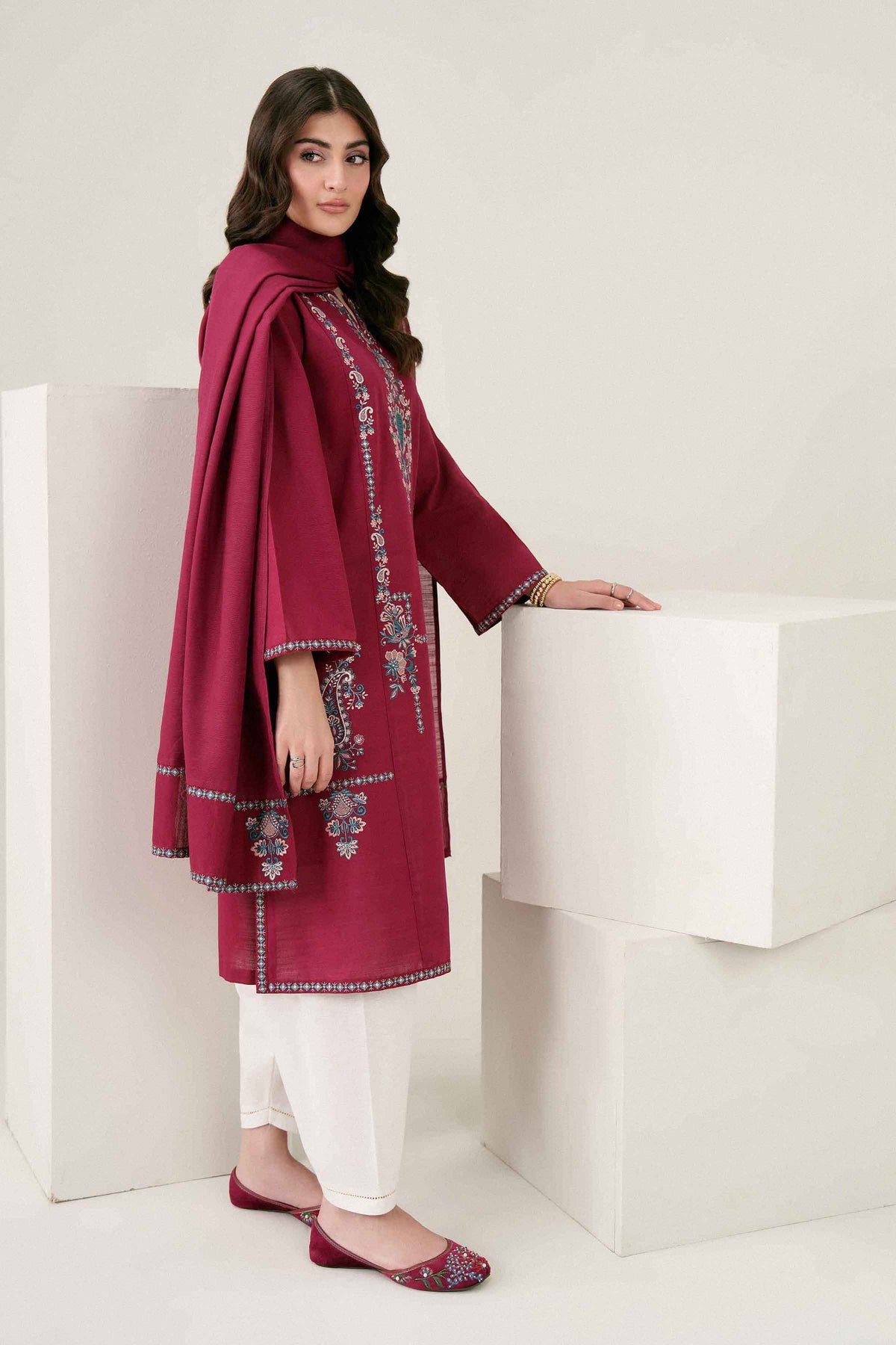 2 PIECE - EMBROIDERED SUIT - ST2SDE-PRET26WV1-5 for Women - Pret Collection | Nishat | Shop Online