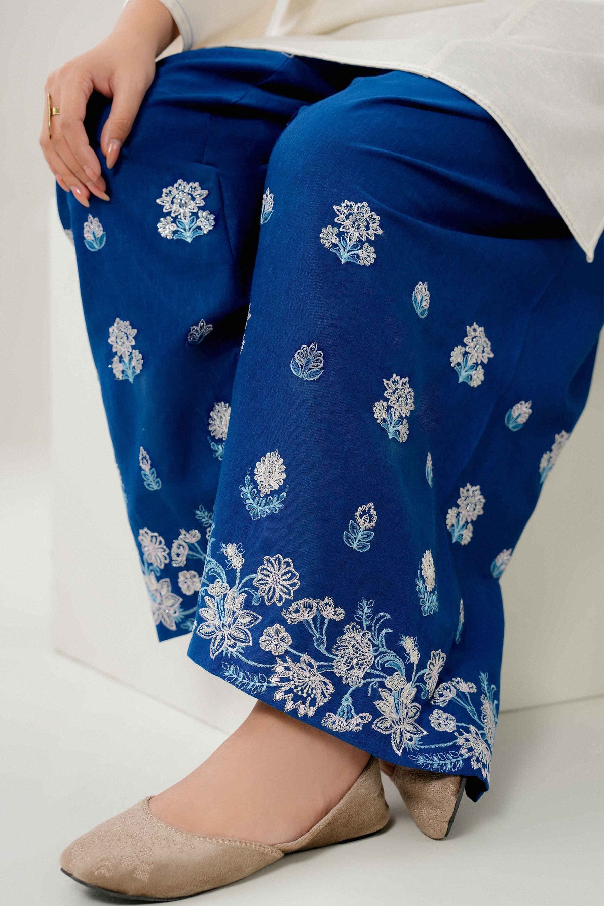 2 PIECE - EMBROIDERED SUIT - ST2STE-PRET26WV3-1 for Women - Pret Collection | Nishat | Shop Online