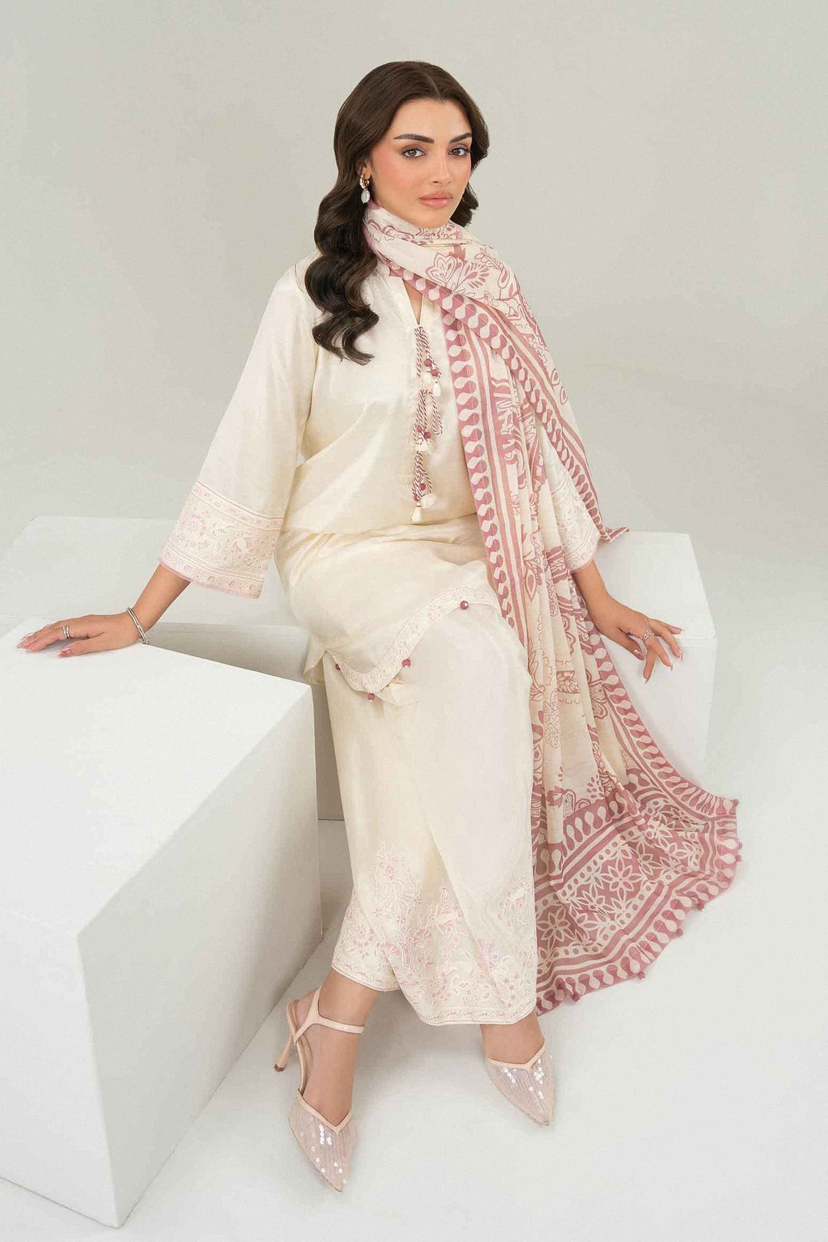 3 PIECE - PRINTED EMBROIDERED SUIT - ST3PE-PRET26WV1-14 for Women - Pret Collection | Nishat | Shop Online