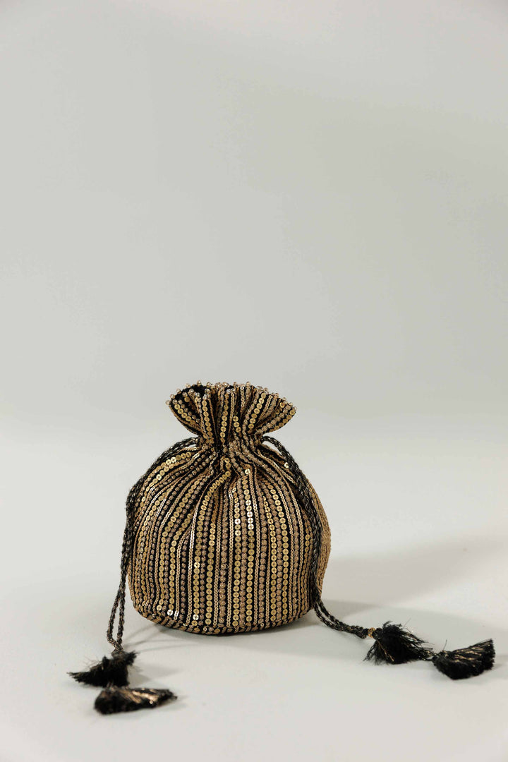 Embroidered Pouch - KFW25-151 for Women - Pret Collection | Nishat | Shop Online